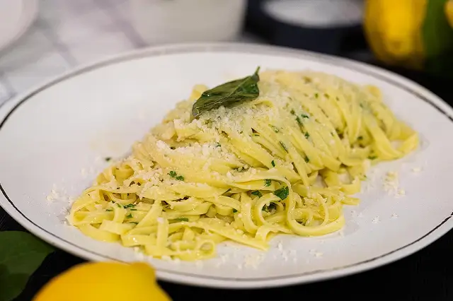 Pasta al Limone